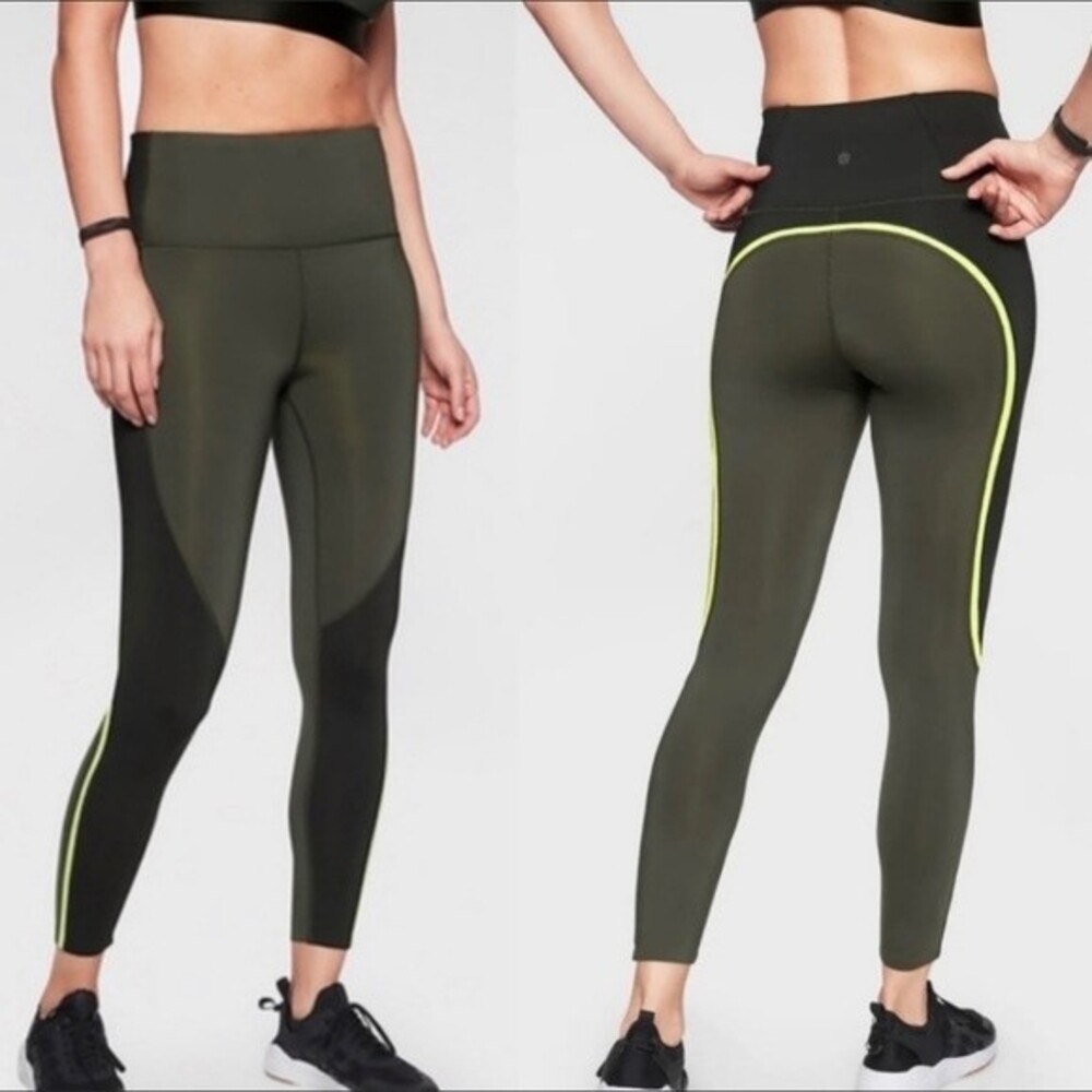 Athleta Spar green & black colorblock 7/8 athletic leggings size small
